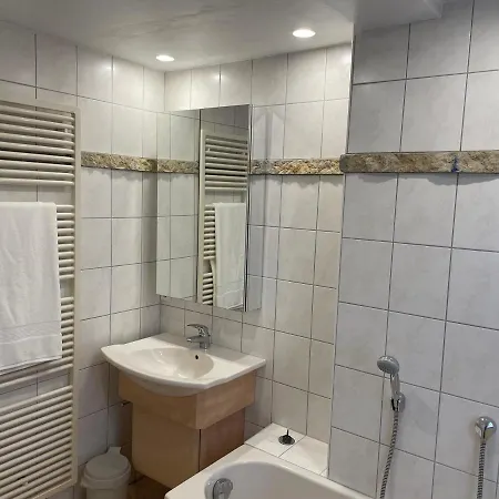 Zwergdackeladlerhirsch Apartment Beuron