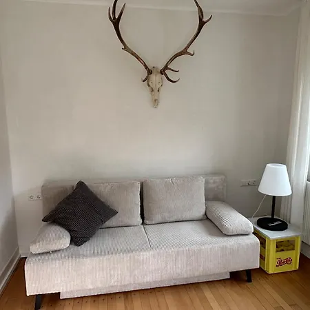 Zwergdackeladlerhirsch * Beuron